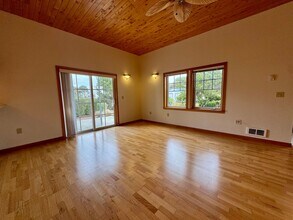 1399 Village Loop in Bandon, OR - Building Photo - Building Photo