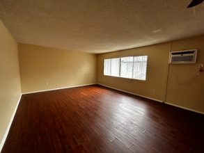 1545 Mentone Ave in Pasadena, CA - Building Photo - Building Photo