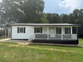 3580 Stone Dam Rd in Chuckey, TN - Building Photo