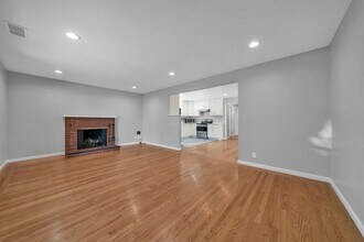 248 Encina Ave in Redwood City, CA - Building Photo - Building Photo