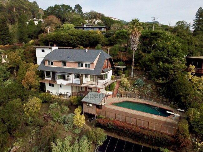 property at 236 Margarita Dr