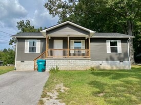 111 County Seat Rd in Crossville, TN - Building Photo