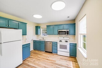 3425 Anson St in Charlotte, NC - Building Photo - Building Photo