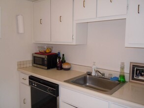 3050 Corona Trl, Unit 204 in Boulder, CO - Building Photo - Building Photo