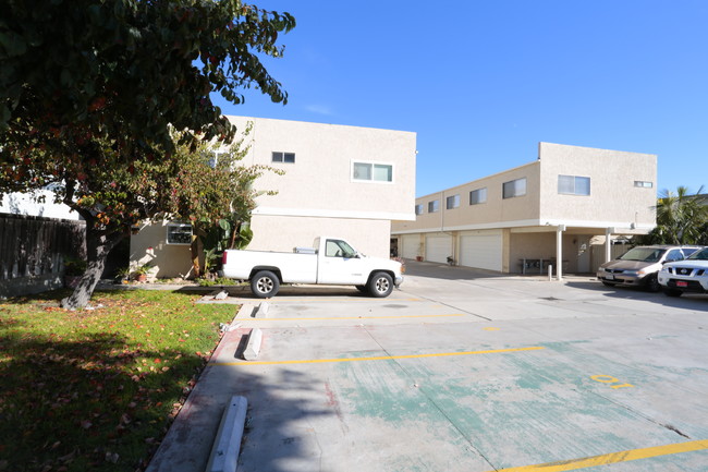 3250 Avenida Del Presidente in San Clemente, CA - Foto de edificio - Building Photo