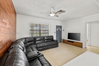 206 SE 5th St in Dania Beach, FL - Building Photo - Building Photo