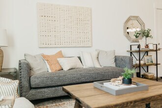 671 N 380 W, Unit Master Bedroom in Orem, UT - Building Photo - Building Photo