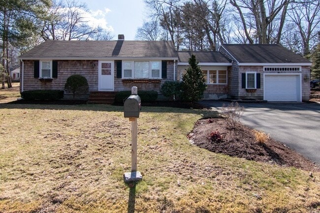 property at 98 Hillcrest Dr