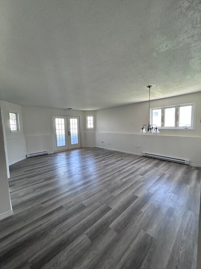 507 De Bristol Rue in Gatineau, QC - Building Photo - Building Photo