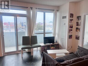 65 Speers Rd in Oakville, ON - Building Photo - Building Photo