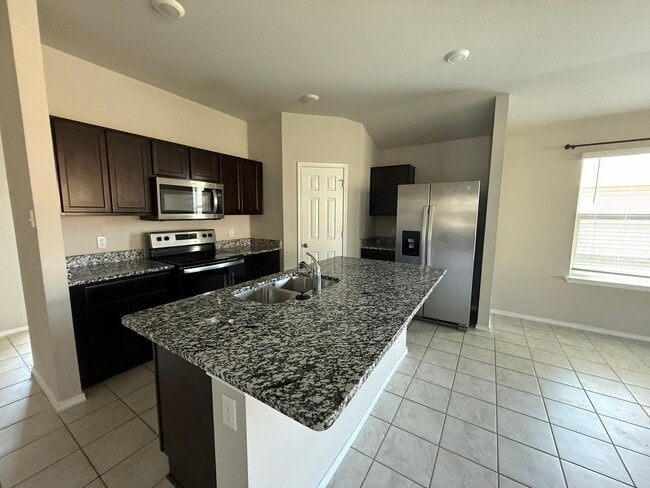 5701 Madelyn Dr in Killeen, TX - Building Photo - Building Photo