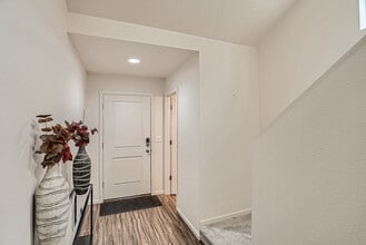 13016 NE 118th Way in Vancouver, WA - Building Photo - Building Photo