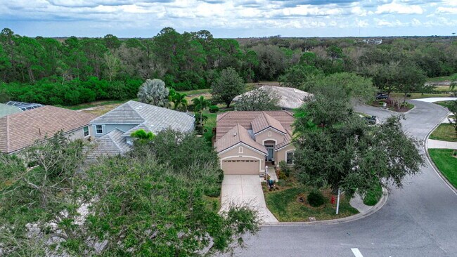 8419 Whispering Woods Ct in Lakewood Ranch, FL - Building Photo - Building Photo