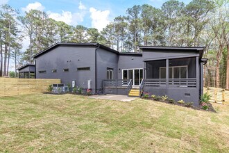 1613 Bruce Cir in Raleigh, NC - Building Photo - Building Photo