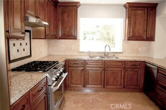 5720 Malaga Pl in Long Beach, CA - Building Photo - Building Photo