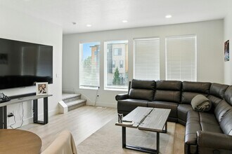 91 W Ryker Ln in Midvale, UT - Building Photo - Building Photo