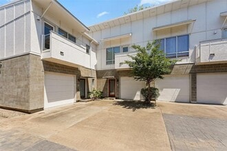 5920 Fairdale Ln in Houston, TX - Building Photo - Building Photo