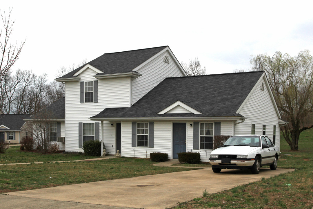 Kellie Lane Duplexes in Paris, KY - Building Photo