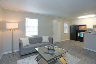 Springbrook Apartments in Kernersville, NC - Foto de edificio - Interior Photo