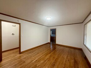 305 N Sellars Mill Rd in Burlington, NC - Building Photo - Building Photo