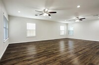 5009 Winnetka St in Houston, TX - Building Photo - Building Photo