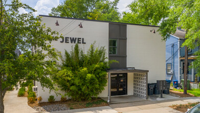 The Jewel in Wilmington, NC - Foto de edificio - Building Photo