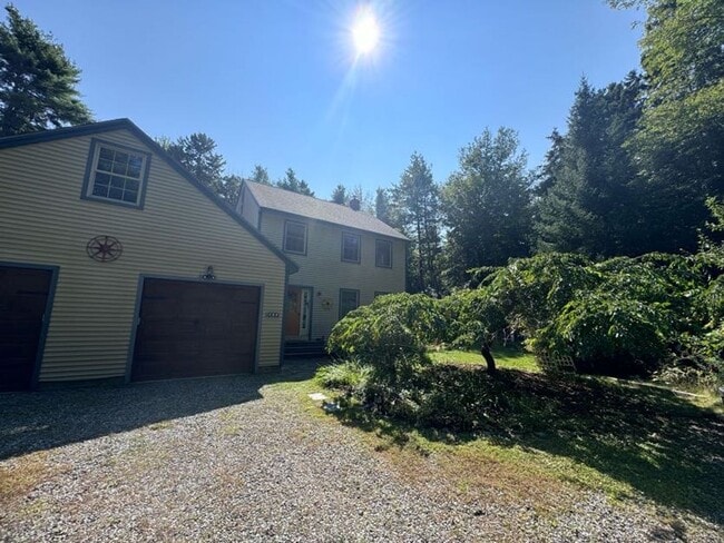 144 Old Pennellville Rd in Brunswick, ME - Building Photo - Building Photo