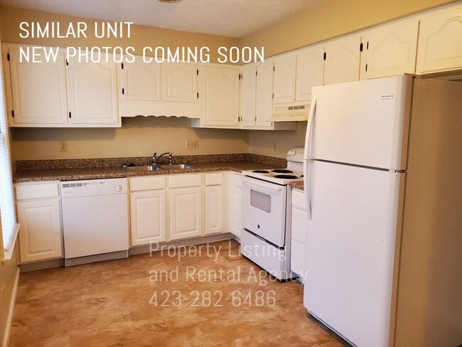 2111 Hickory Springs Rd in Johnson City, TN - Building Photo - Building Photo