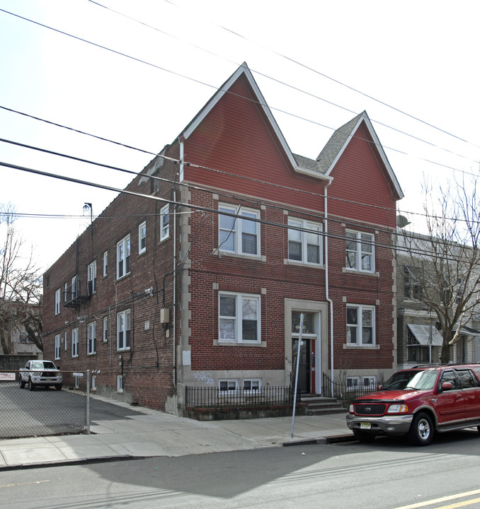 287-289 Lake St in Newark, NJ - Building Photo