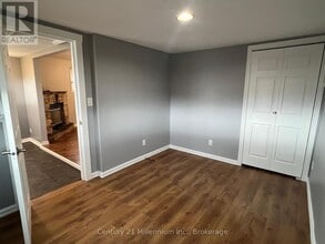 219 Spruce St in Collingwood, ON - Building Photo - Building Photo