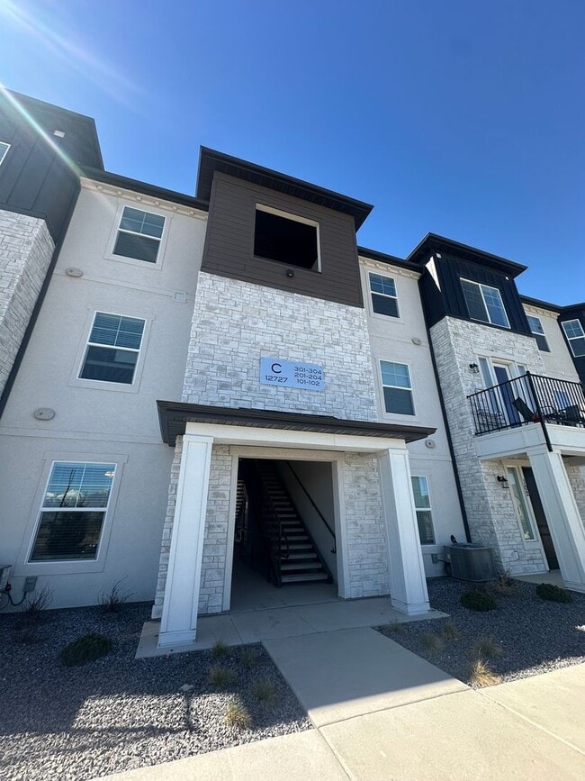 12727 Skyline Lp Ln in Herriman, UT - Building Photo - Building Photo