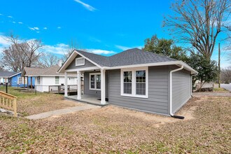 112 Dean St in Gastonia, NC - Building Photo - Building Photo