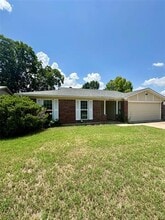 6524 Blue Grass Dr in Watauga, TX - Building Photo - Building Photo