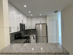 14912 SW 104th St in Miami, FL - Building Photo - Building Photo