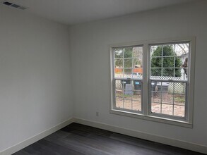 8632 Sunset Ave in Fair Oaks, CA - Foto de edificio - Building Photo