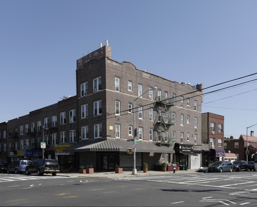 2180 21st St in Astoria, NY - Building Photo