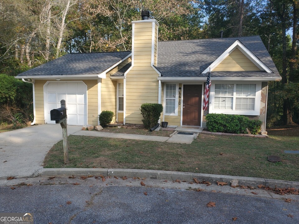 5610 Emerald Glen in Stone Mountain, GA - Building Photo