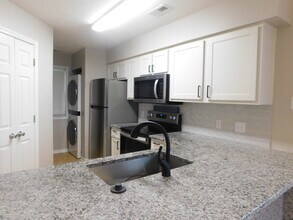 517 White River Dr in Myrtle Beach, SC - Foto de edificio - Building Photo