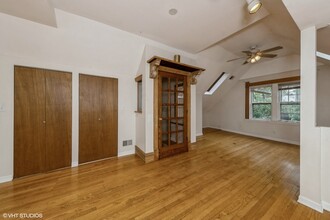 2446 W Thomas St in Chicago, IL - Building Photo - Building Photo