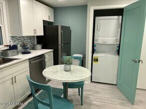 65 Mt Hermon Way in Ocean Grove, NJ - Building Photo - Building Photo