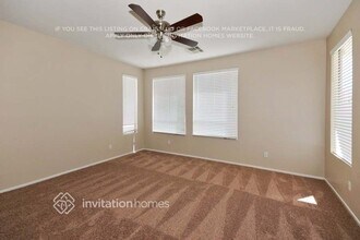 3021 W La Madre Way in North Las Vegas, NV - Building Photo - Building Photo