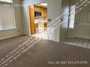 7808 Moss Crossing Ave in Bakersfield, CA - Building Photo - Building Photo