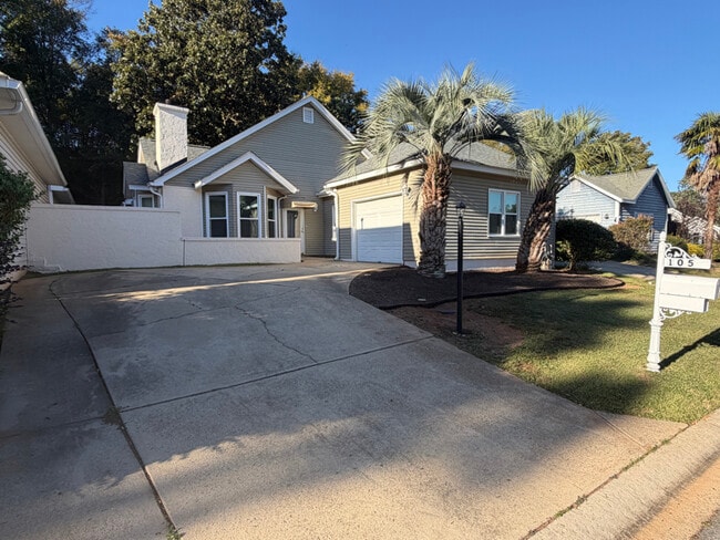property at 105 Wynfield Ct