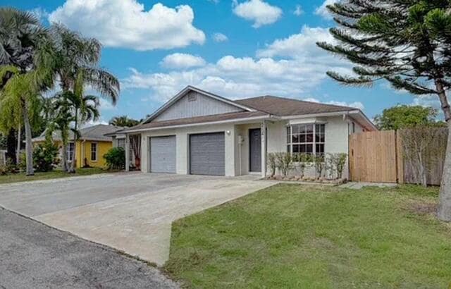 5724 Boynton Cove Way in Boynton Beach, FL - Building Photo - Building Photo