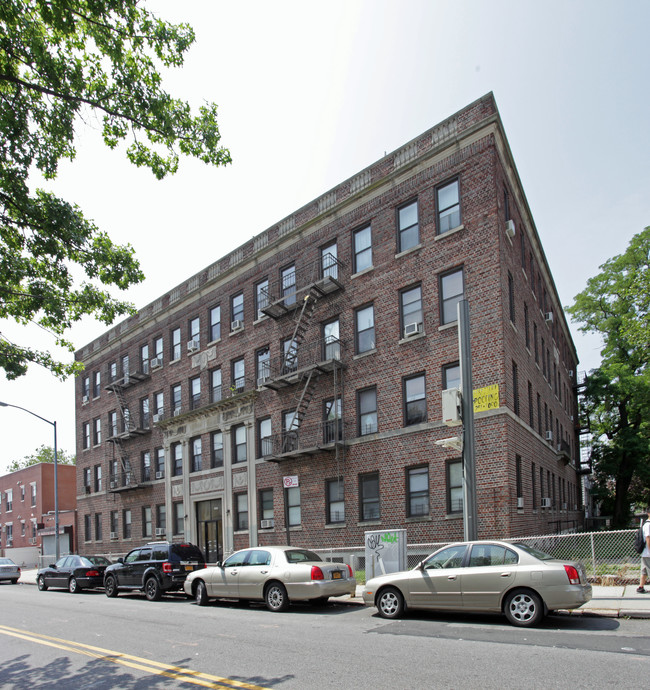 2006 Benson Ave in Brooklyn, NY - Building Photo - Building Photo