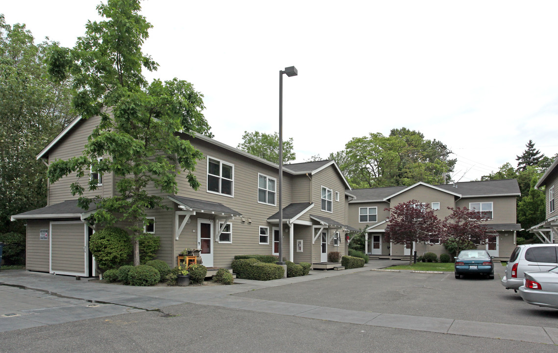 Burke Gilman Gardens in Seattle, WA - Building Photo