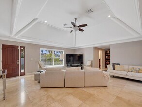 527 E Causeway Blvd in Vero Beach, FL - Building Photo - Building Photo