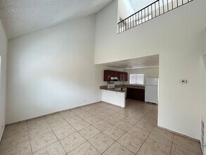 5227 Garden Ln in Las Vegas, NV - Building Photo - Building Photo