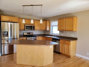 653 Badlands Rd in Hudson, WI - Building Photo - Building Photo