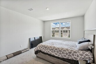 6684 Gibraltar Rock Dr in Raleigh, NC - Building Photo - Building Photo